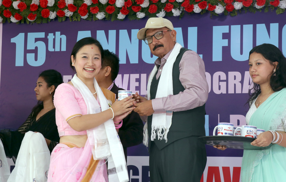 युएन, नवोदय कलेजका प्रदेश र धरान प्रथम विद्यार्थीलाई नगदसहित अभिनन्दन, वार्षिकोत्सव र विदाइ कार्यक्रम