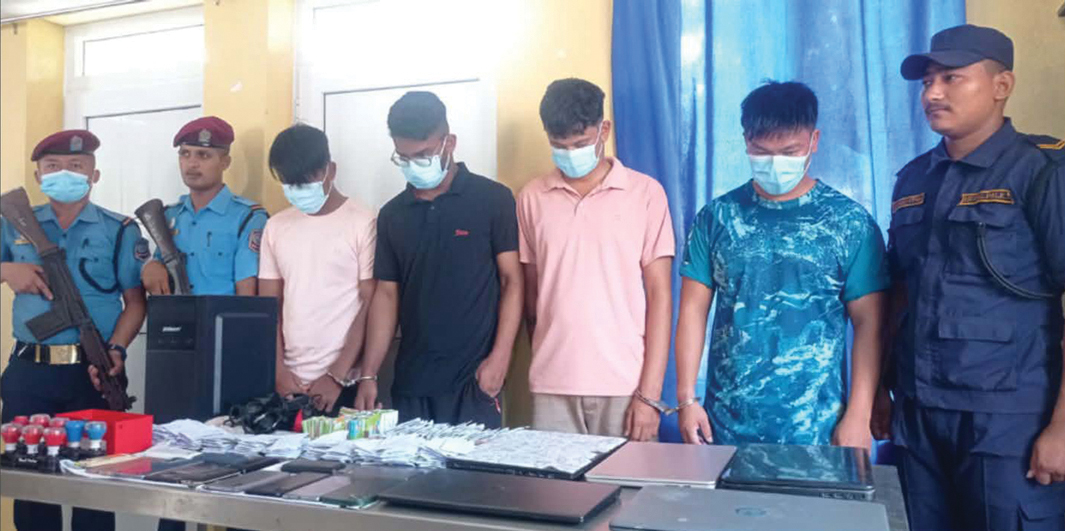 धरानमा जुवा खेलिरहेको अवस्थामा उम्मेदवारदेखि व्यवसायीसम्म पक्राउ