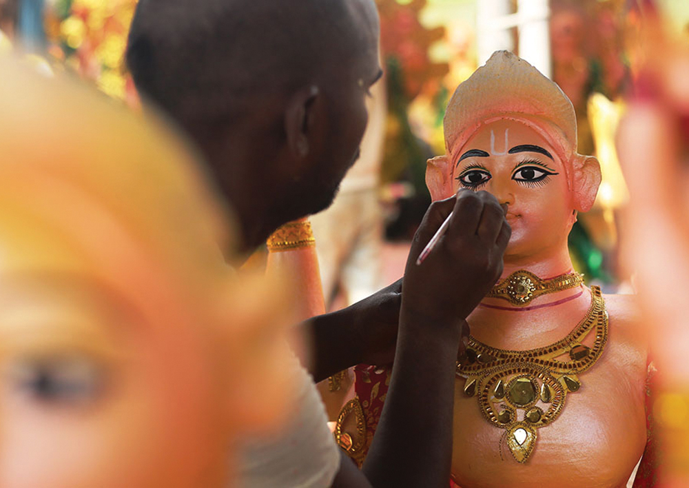 सुनसरीमा तयार हुँदैछ विश्वकर्माको मूर्ति
