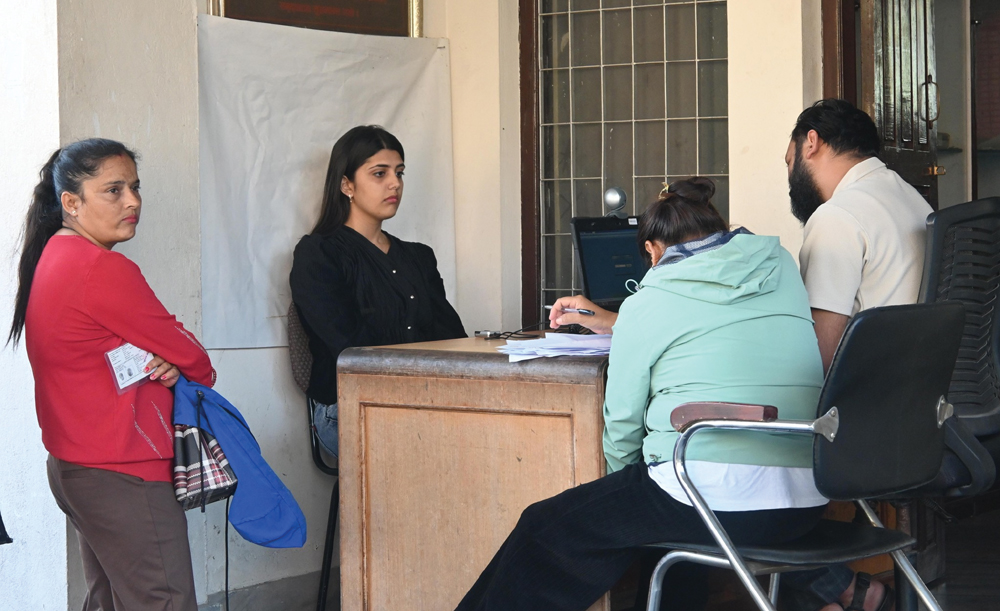 सुनसरीमा ५ लाख ८० हजार ९४५ जना मतदाता