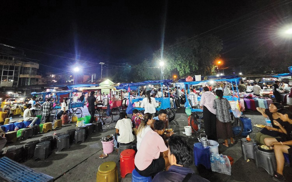 साँझपख बदलिन्छ धरानको भानुचोक