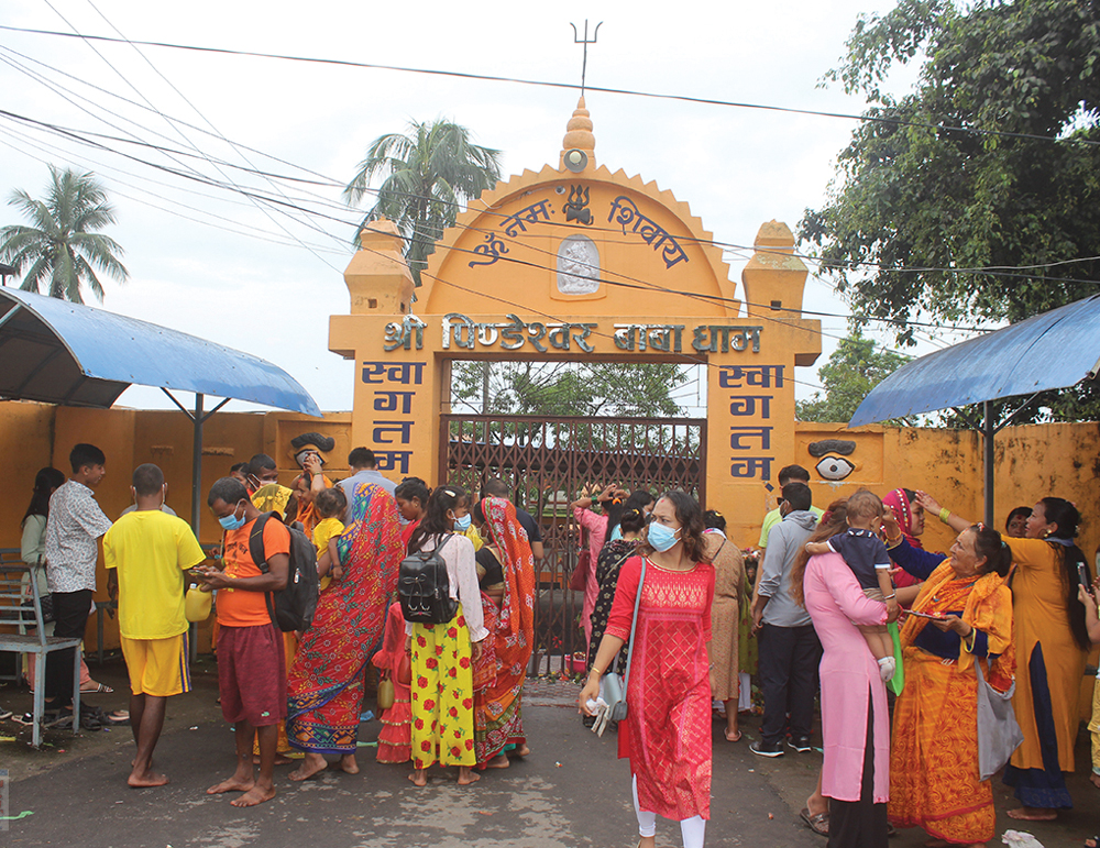धरानको पिण्डेश्वर मन्दिरमा बोलबम शुरु, ५ लाख भक्तजन आउने अनुमान