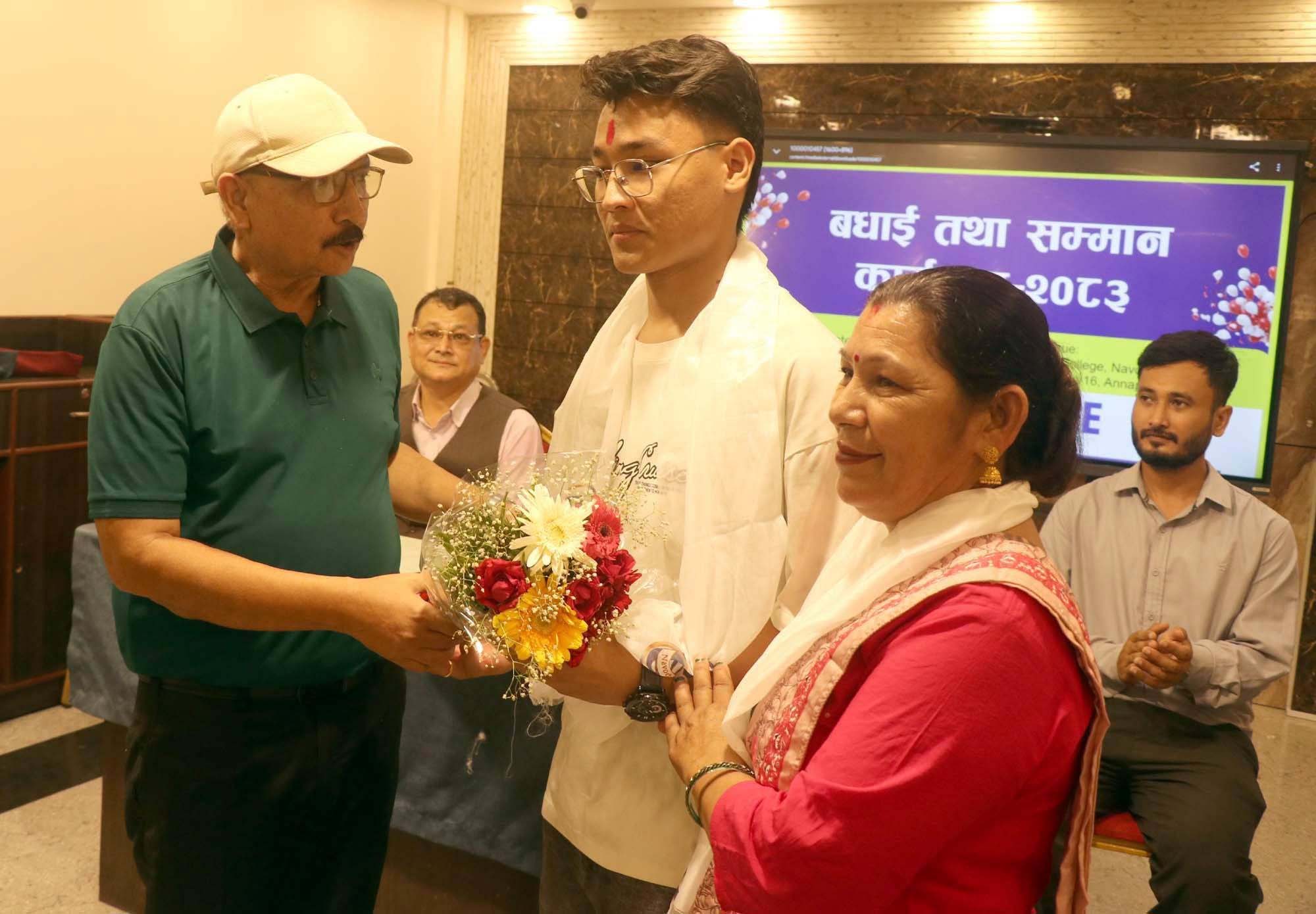 युएन, नवोदय कलेजका छात्रले इटालीमा विज्ञान प्रदर्शनी गर्ने