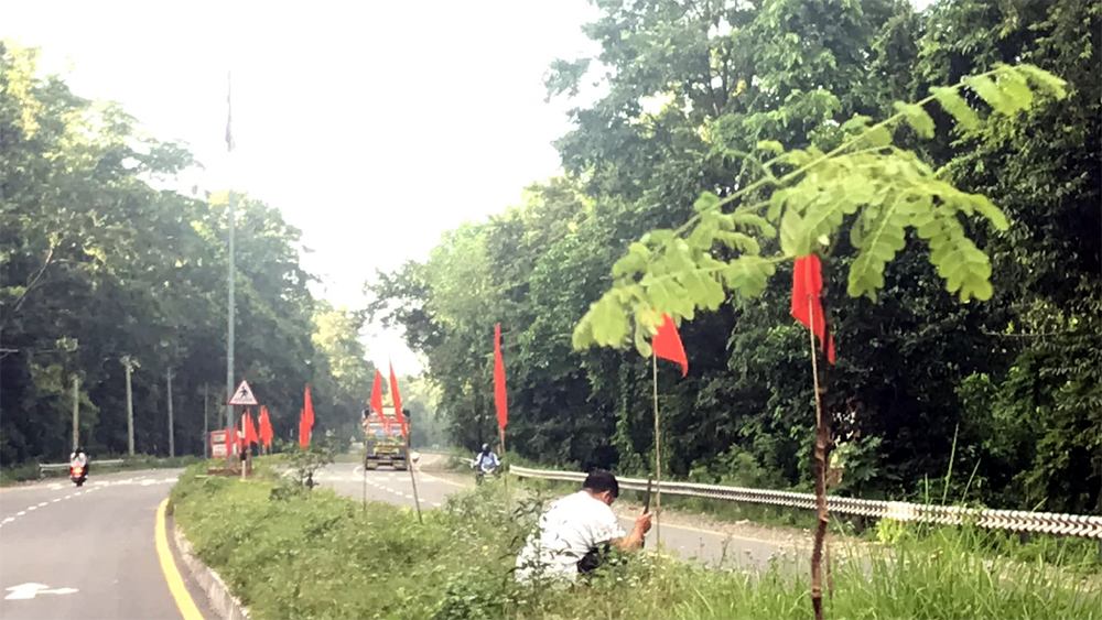 धरानको सेउतीसम्म सडक हेर्नलायकको बनाइँदै